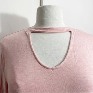 FADED GLORY v-neck choker cutout neck tee shirt L
